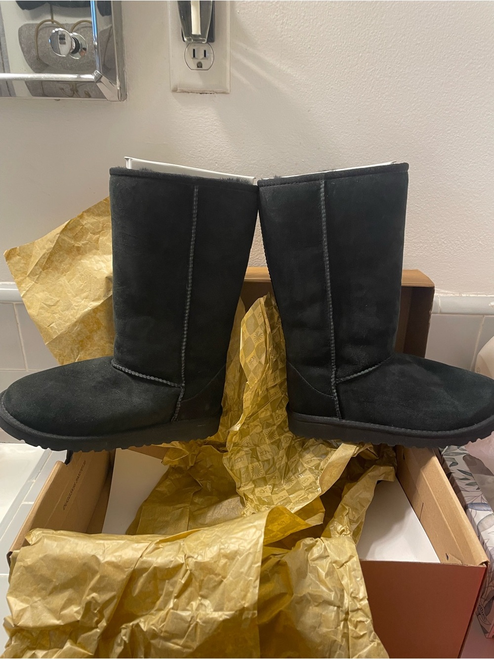 Ugg Classic Women's Black Boots Size 4
